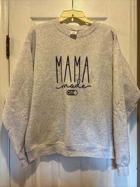 Hanes Light Heather Gray Crewneck Sweatshirt Medium NEW